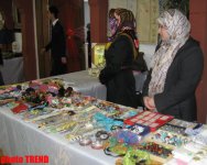 "Осуществи 101 желание" - в Баку прошла благотворительная выставка (фотосессия)