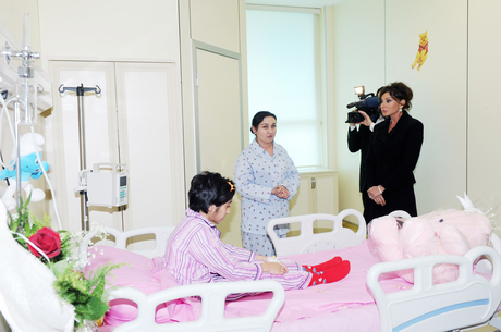 Мехрибан Алиева ознакомилась с новопостроенной детской клиникой Национального центра онкологии (ФОТО)