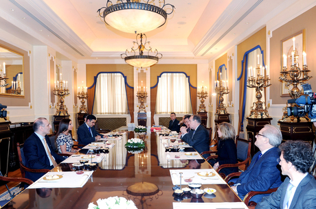 Первая леди Азербайджана встретилась с делегацией во главе с министром культуры и коммуникаций Франции (ФОТО)
