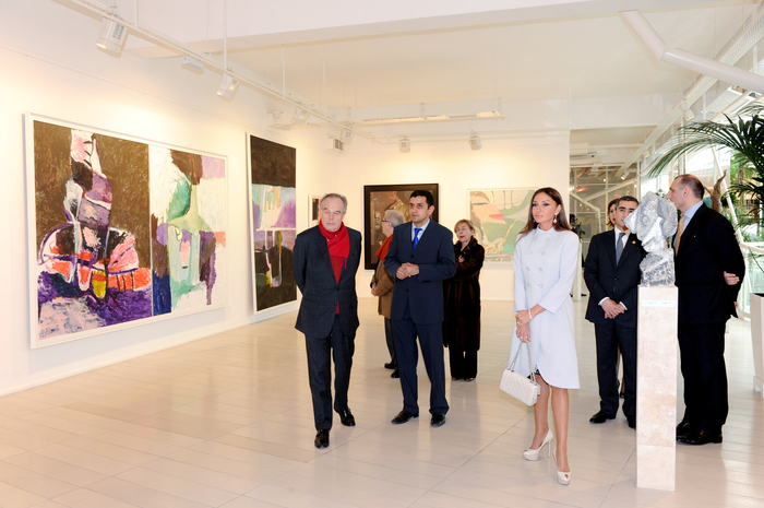 Первая леди Азербайджана и министр культуры Франции посетили Музей современного искусства (ФОТО)