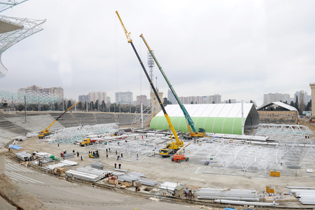 Ильхам Алиев ознакомился с ходом работ по капремонту и реконструкции Республиканского стадиона им. Бахрамова (ФОТО)