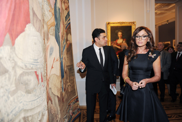 Azerbaijani first lady, French Minister of Culture and Communication attend Pearls of France exhibition in Baku (PHOTO)
