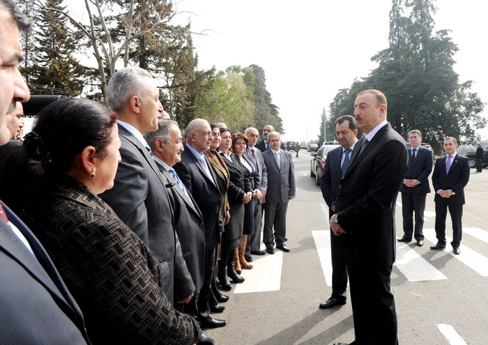 Президент Азербайджана принял участие в открытии автодорог в Астаре (версия 2) (ФОТО)