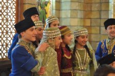 В Баку состоялся праздничный концерт "Чужих детей не бывает" (фотосессия)