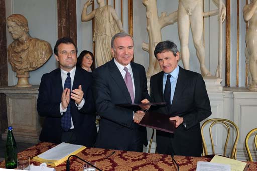 Посол Азербайджана в Италии встретился с мэром Рима (ФОТО)