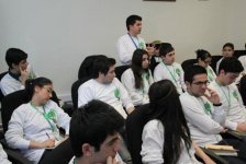 IDEA kampaniyasının nümayəndələri "Yaşıl Enerji Düşərgəsi"nin iştirakçıları ilə görüşüb (FOTO)
