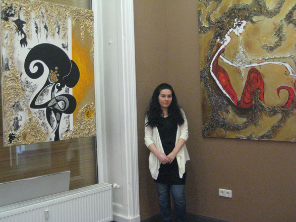 В Берлине проходит выставка работ азербайджанской художницы Кабиры Алиевой (фотосессия)