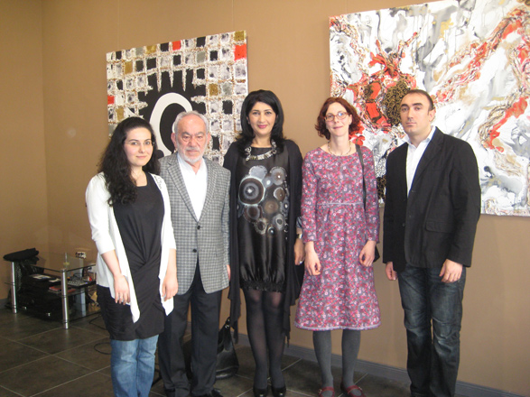 В Берлине проходит выставка работ азербайджанской художницы Кабиры Алиевой (фотосессия)