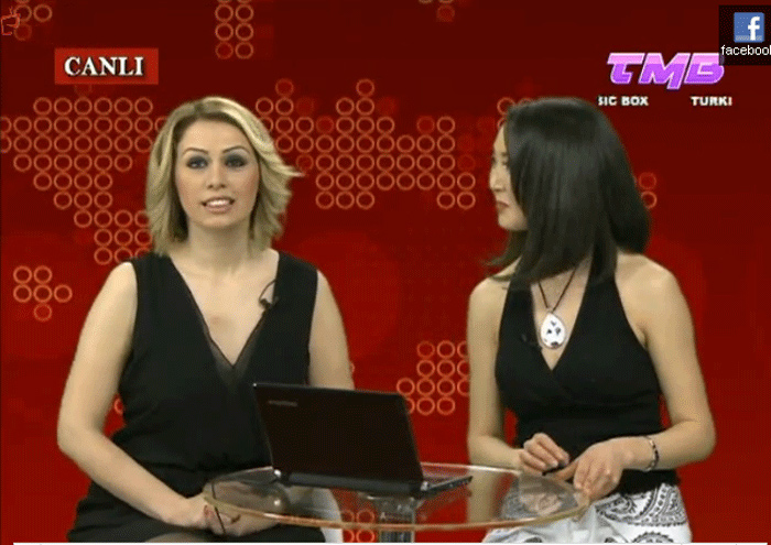 Роза Зяргярли приняла участие в прямом эфире турецкого телеканала (фото)