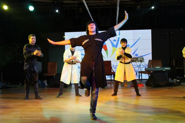 Azərbaycanlı gənclər Odessada Novruz Bayramını qeyd ediblər (FOTO)