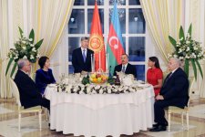 Президент Ильхам Алиев: Азербайджан всегда будет рядом с Кыргызстаном в его развитии (ФОТО)