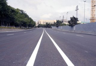 На одной из дорог в Баку будет ограничено движение транспорта