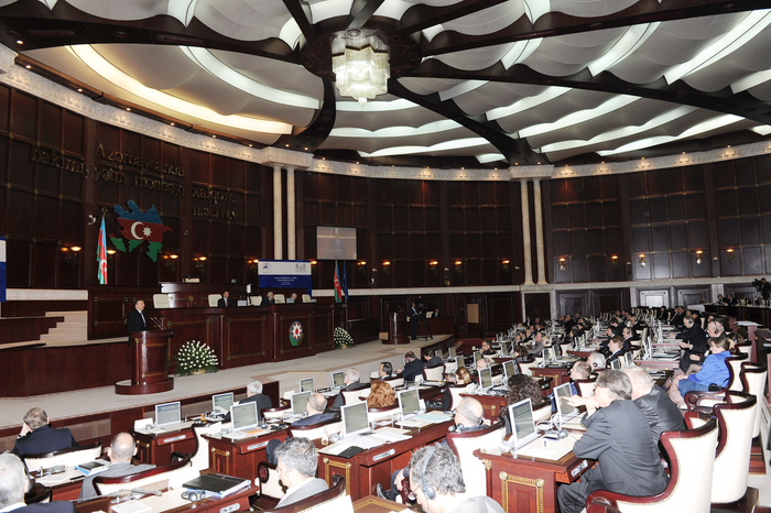 Президент Азербайджана принял участие в официальном открытии сессии ПА "Евронест"
(ФОТО)