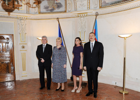 Обед в честь Президента Азербайджана был дан в Праге (ФОТО)