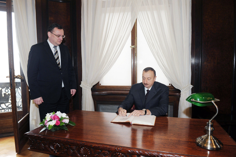 Azərbaycan Prezidenti Çexiyanın Baş naziri ilə görüşüb (FOTO)