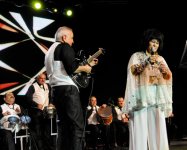 Легендарная исполнительница Зейнаб Ханларова отмечает юбилей (ФОТО)