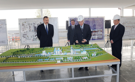 Prezident İlham Əliyev inşası davam etdirilən Qazax sement zavodu ilə tanış olub (FOTO)
