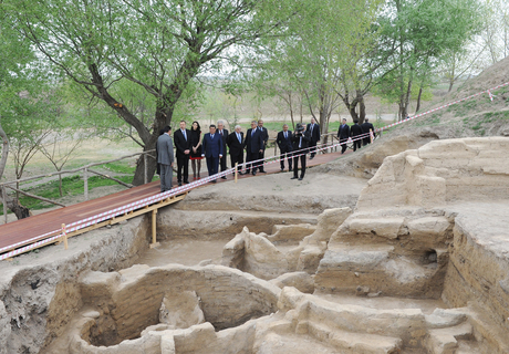 President Ilham Aliyev visits "Goytapa" archaeological monument in Tovuz region (PHOTO)