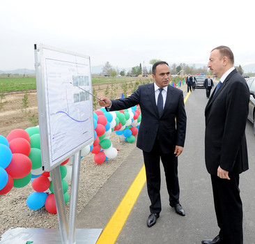 Президент Азербайджана принял участие в открытии автодороги в Агстафе (ФОТО)