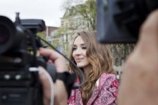 Сабина Бабаева покорила Амстердам - подарки из Азербайджана, комментарии участников "Евровидения 2012" (видео-фотосессия)
