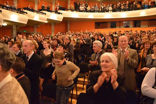 Видеорепортаж с гастролей бакинской Русдрамы в Грузии