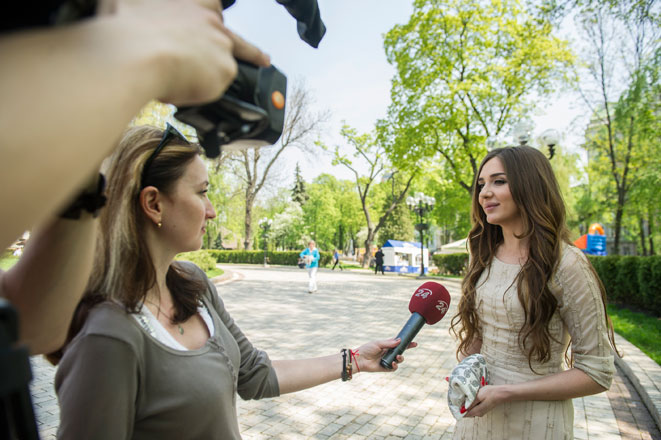 Сабина Бабаева рассказала в Киеве о планах после "Евровидения 2012" (видео-фотосессия) - Gallery Image