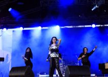 Азербайджанская участница "Евровидения" отмечает юбилей: "Люблю вас всех!" (фото)