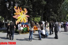 Bakıda güllərin sərgisi keçirilib (FOTO)