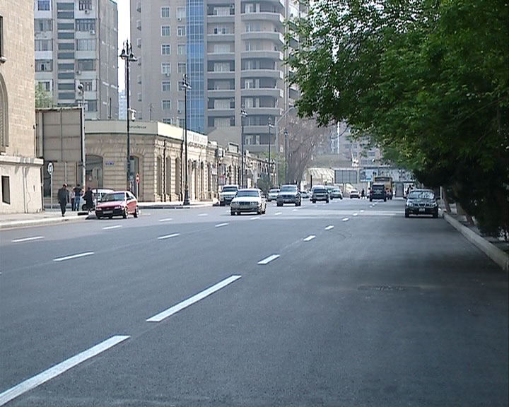 Два дня будет ограничено движение транспорта на центральных улицах и проспектах Баку