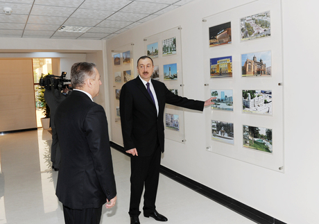 Prezident İlham Əliyev Bakının Nəsimi Rayon İcra Hakimiyyətinin yeni inzibati binasının açılışında iştirak edib (FOTO) - Gallery Image