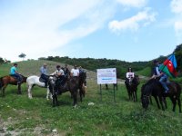 В Шеки состоялось конное шествие в память об общенациональном лидере Гейдаре Алиеве (ФОТО)