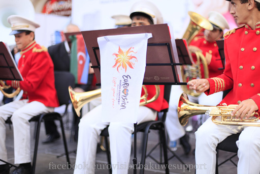 Детский духовой оркестр удивил жителей Баку - акция фан-клуба "Евровидения" (фотосессия)