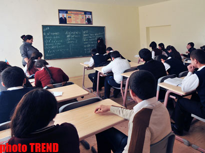 В средних школах Азербайджана будет преподаваться итальянский язык