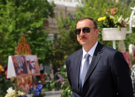 Azərbaycan Prezidenti və xanımı Bakıda təşkil olunan Gül bayramında iştirak ediblər (FOTO)