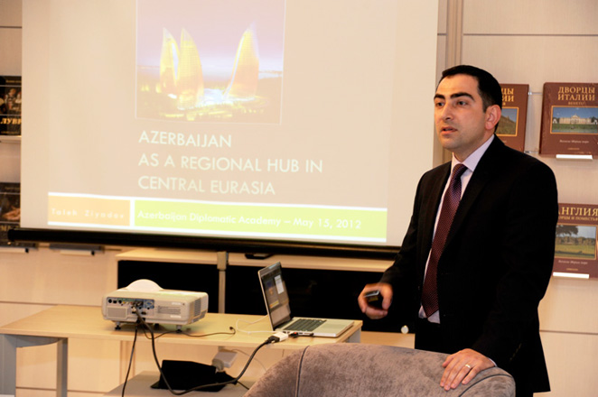 "Azərbaycan Mərkəzi Avrasiyanın regional mərkəzi kimi" kitabının təqdimatı keçirilib (FOTO)