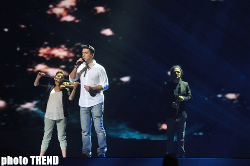 Сербский участник "Евровидения-2012" спел на азербайджанском (видео)