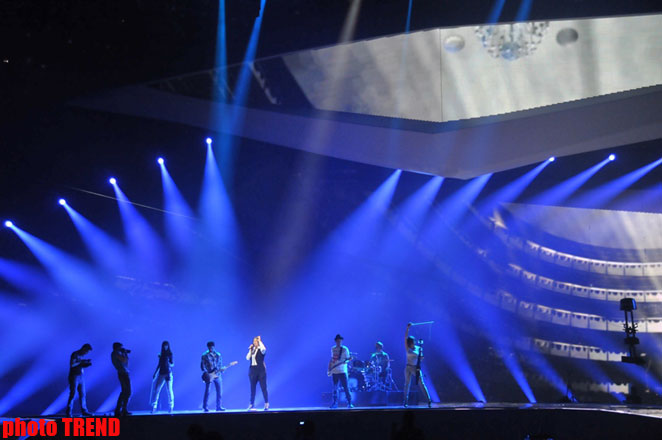 Makedoniyanın "Eurovision" təmsilçisi ilk repetisiyasını keçirib (FOTO)