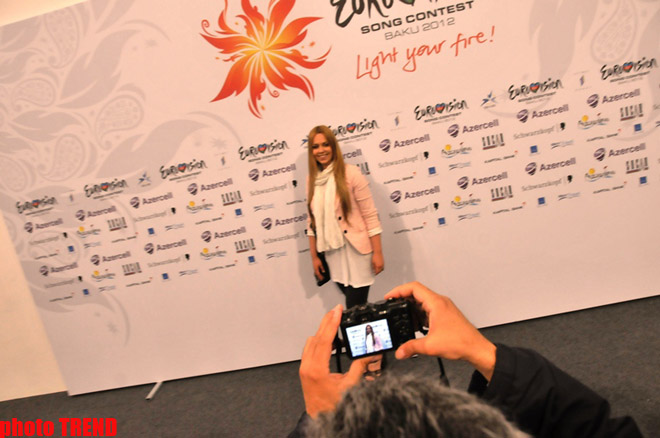 Bosniya və Herseqovinanın "Eurovision" təmsilçisi Bakı gecələrinə vurulub (FOTO) - Gallery Image