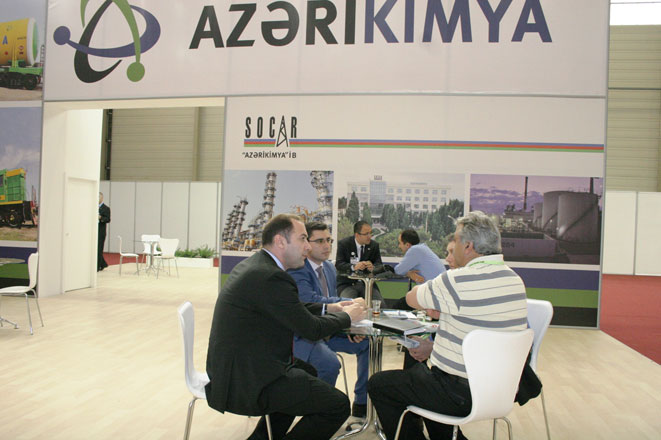 ПО "Азерикимья" приняло участие в выставке "PLASTECH-2012" в Измире (ФОТО)