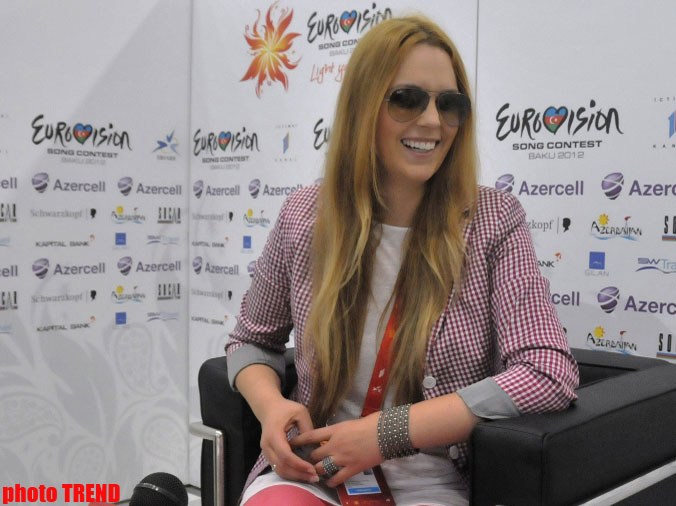 Bosniya və Herseqovinanın "Eurovision 2012" təmsilçisi: Bakı və Sarayevo qardaş şəhərlərdir (MÜSAHİBƏ) (FOTO) - Gallery Image