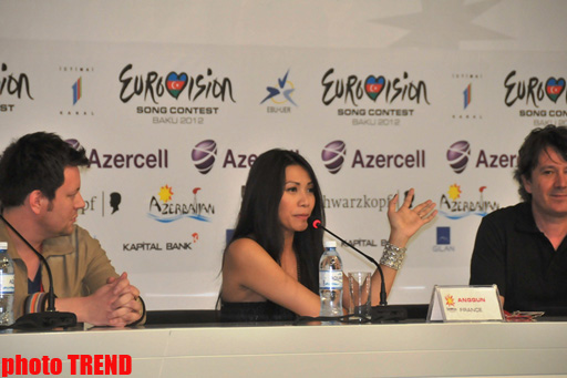 Fransanın "Eurovision 2012" təmsilçisi: Azərbaycan gənc, demokratik ölkədir (FOTO)