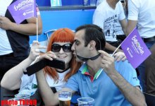 Тысячи людей в Баку празднуют финал "Евровидения 2012" (фотосессия)