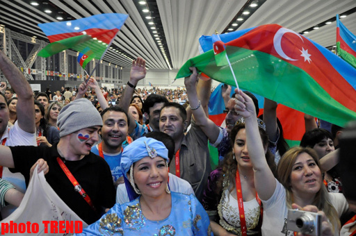 Выступление Сабины Бабаевой было встречено овациями и поддержкой Анри Джохадзе в пресс-центре "Baku Crystal Hall"  (фотосессия)