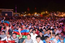 Ночной Баку отмечает финал «Евровидения-2012» (ФОТО)