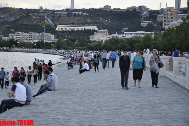 28 May - Respublika Günü münasibətilə Bakıda bayram konserti və atəşfəşanlıq olub (FOTO)