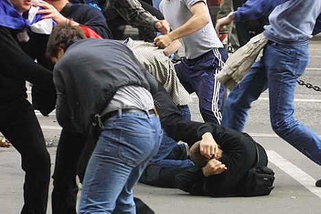 İstanbulda rusiyalı qıza görə kütləvi dava baş verib