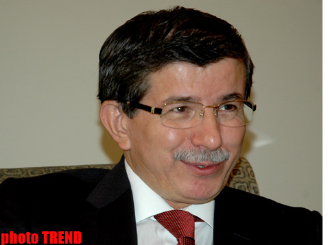 Başbakan Davutoğlu : Biz gencimize güveniyoruz