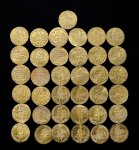 В Азербайджане обнаружен уникальный клад из золотых монет XVIII века (фотосессия)