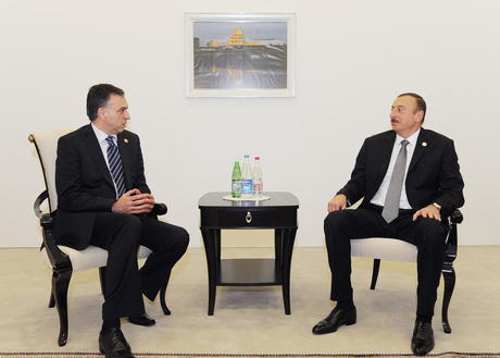 Ильхам Алиев встретился с президентом Черногории