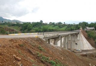 На северо-западе Азербайджана строится новый мост